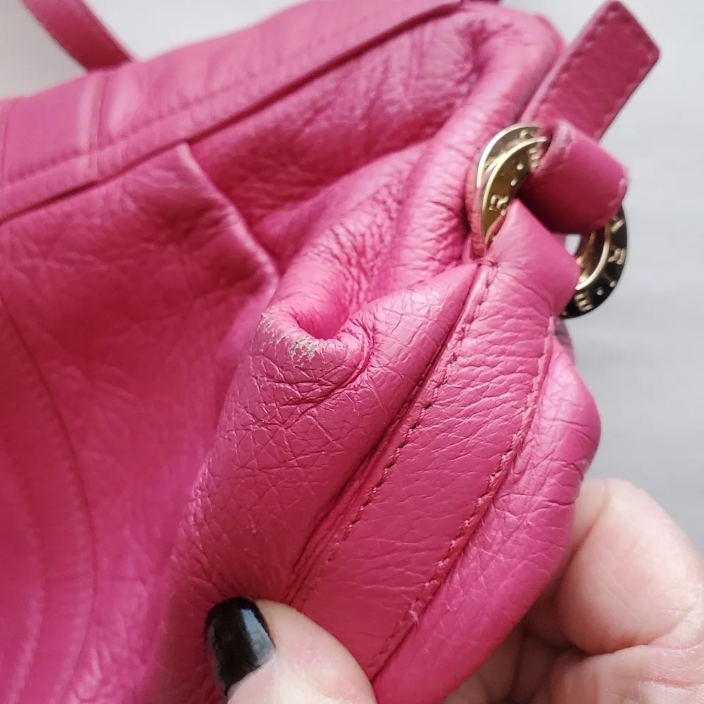 BVLGARI  Chandler shoulder bag. Purple. Snap closure.  Leather. Italy. - Picture 6 of 14